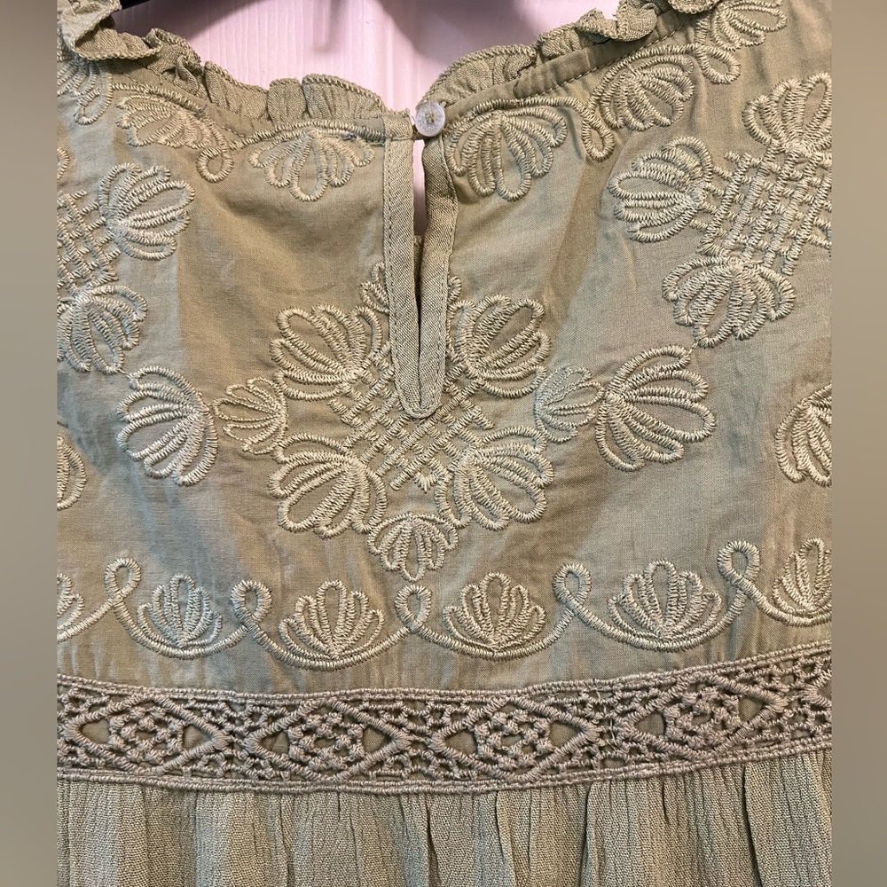 Democracy Olive Green Embroidered Top - Picture 5 of 9